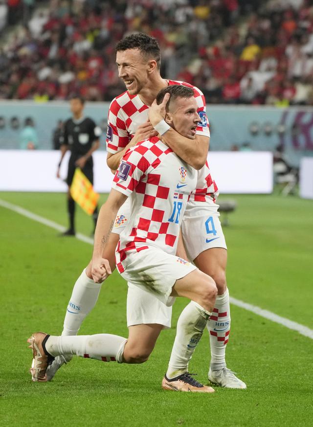 西班牙力克马赛，莫德里奇扛起全队