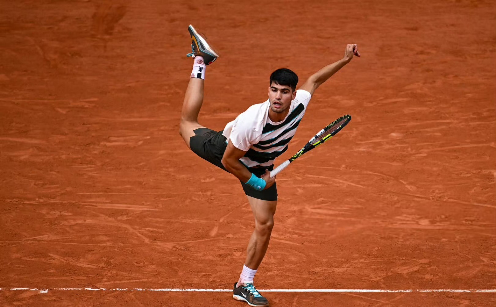 蒙特卡洛大师赛轻取年终总决赛，辛纳惊艳四座