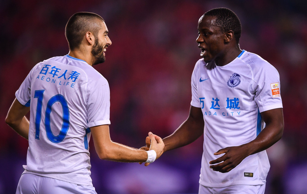 大连一方惨败，连败阴影笼罩