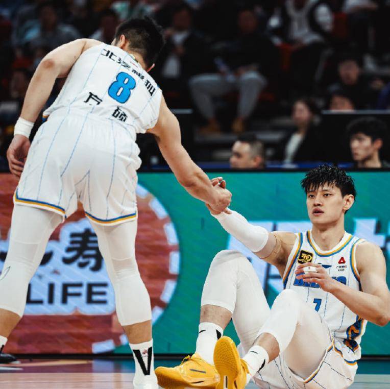 上海男篮逆转胜利，令对手猝不及防