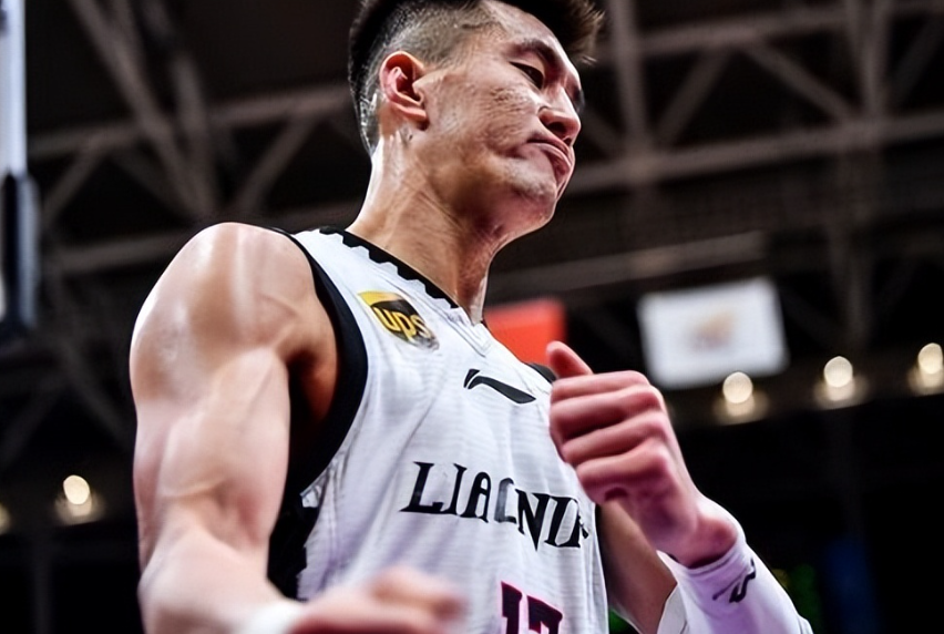 凯尔特人横扫辽宁队,郭艾伦统治全场 凯尔特人横扫辽宁队,郭艾伦统治全场