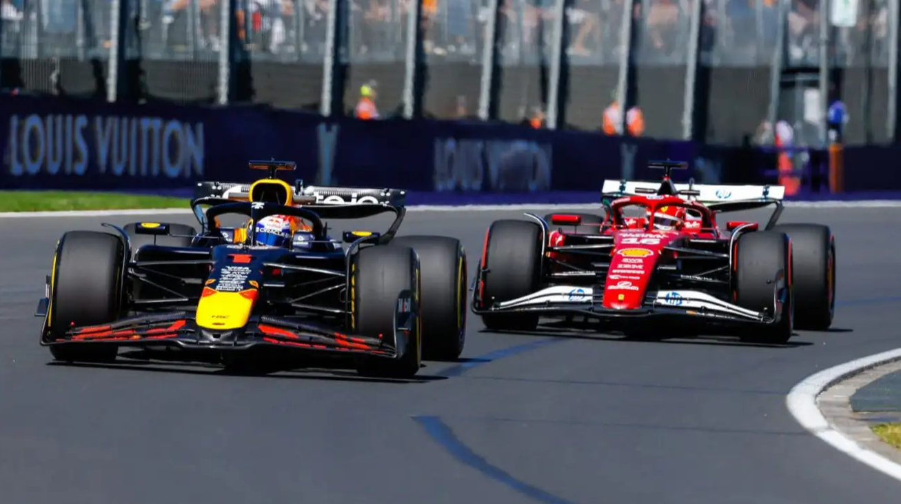 阿斯顿马丁险胜法拉利，汉密尔顿扛起全队