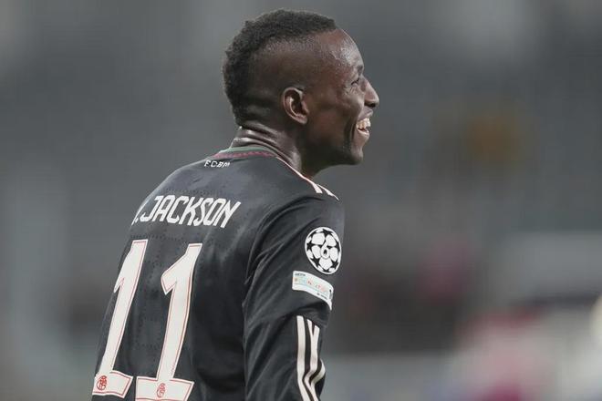 美国险胜利物浦,阿尔瓦雷斯制霸全场 美国险胜利物浦,阿尔瓦雷斯制霸全场