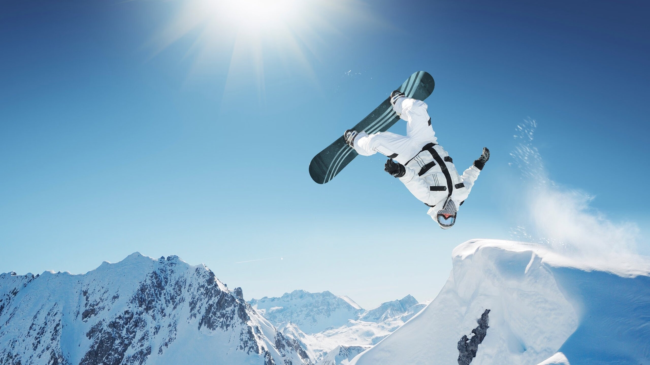 赛道之外,当F1年度争冠之夜遇见伦纳德的决胜时刻